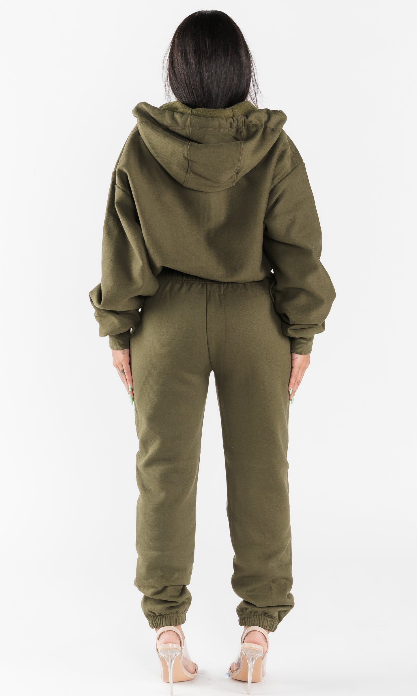 BASICALLY HER JOGGING SET (OLIVE)